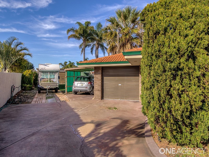 6 Maitland Close, Halls Head WA 6210