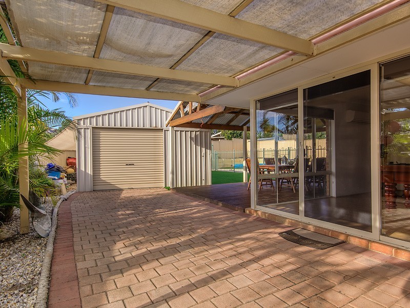 36 Silvertop Avenue, Halls Head WA 6210