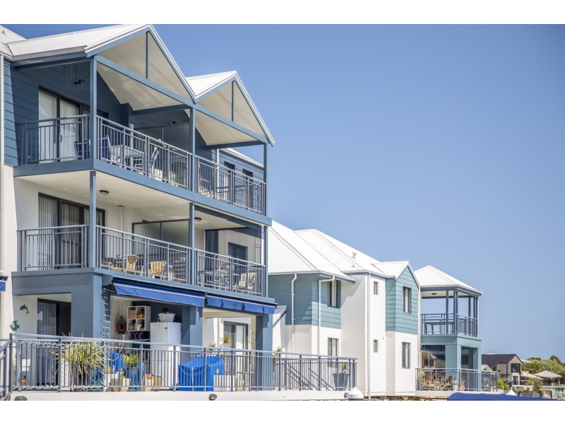 31/206 Mary Street, Halls Head WA 6210