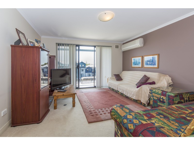 31/206 Mary Street, Halls Head WA 6210