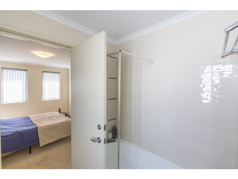 31/206 Mary Street, Halls Head WA 6210