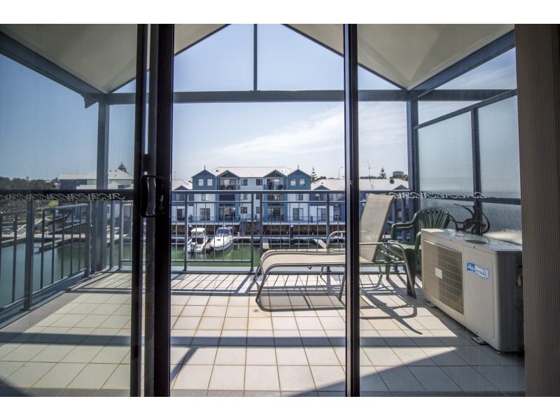 31/206 Mary Street, Halls Head WA 6210