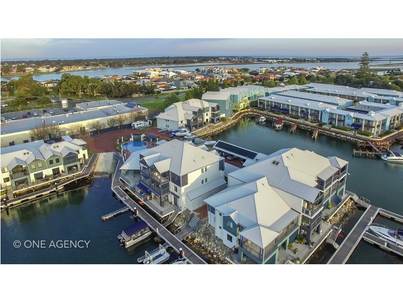 31/206 Mary Street, Halls Head WA 6210