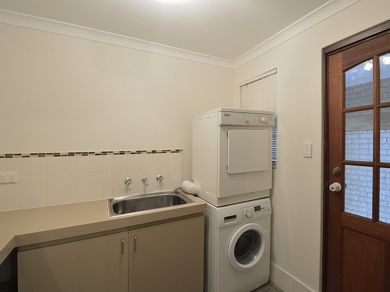 16 Honeytree Place, Falcon WA 6210