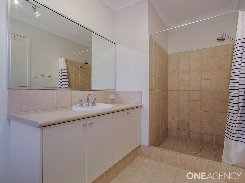 9 Eddy Street, Coodanup WA 6210