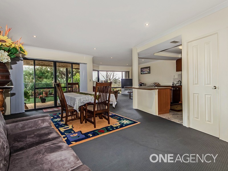 2/13 Bluerise Cove, Falcon WA 6210
