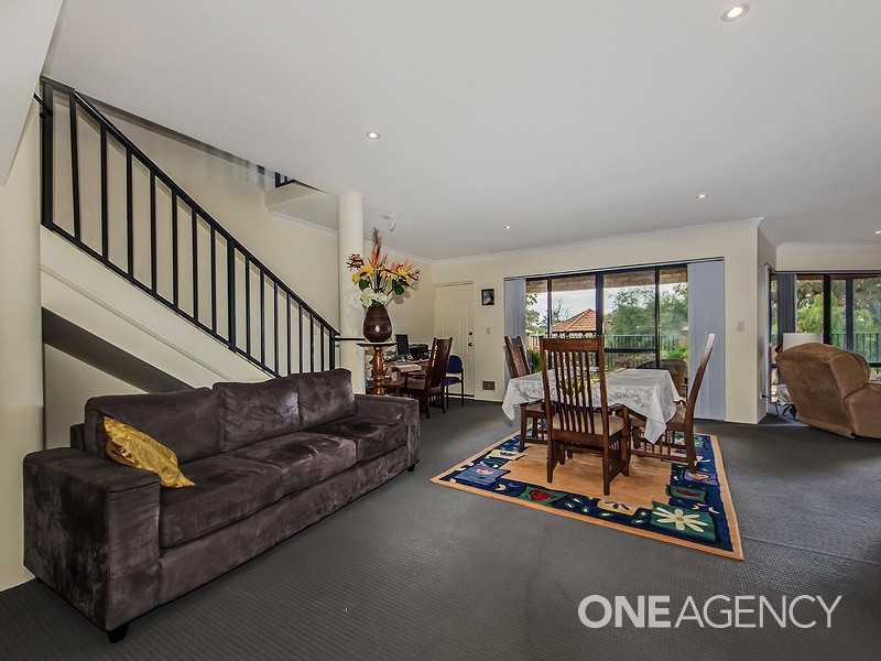 2/13 Bluerise Cove, Falcon WA 6210