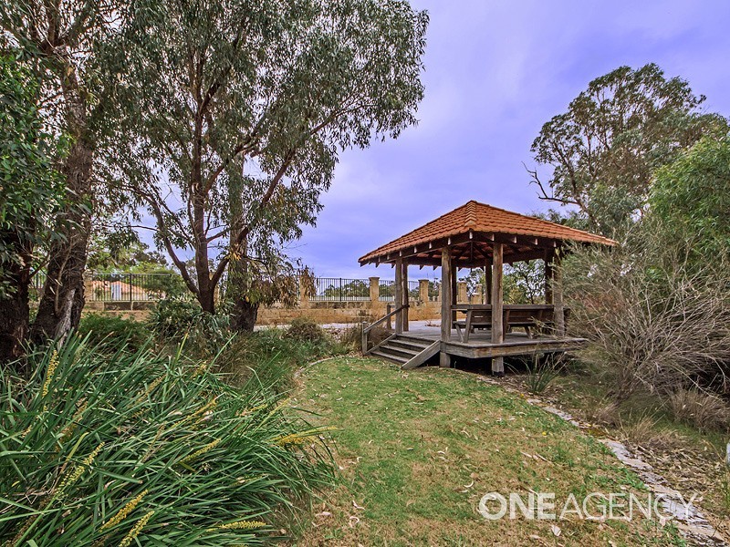 2/13 Bluerise Cove, Falcon WA 6210