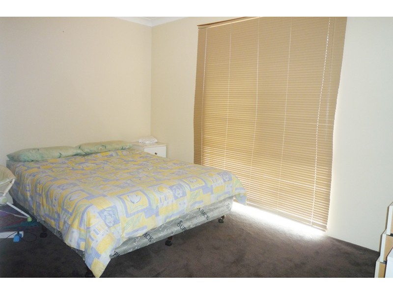 4 Liberton Place, Coodanup WA 6210