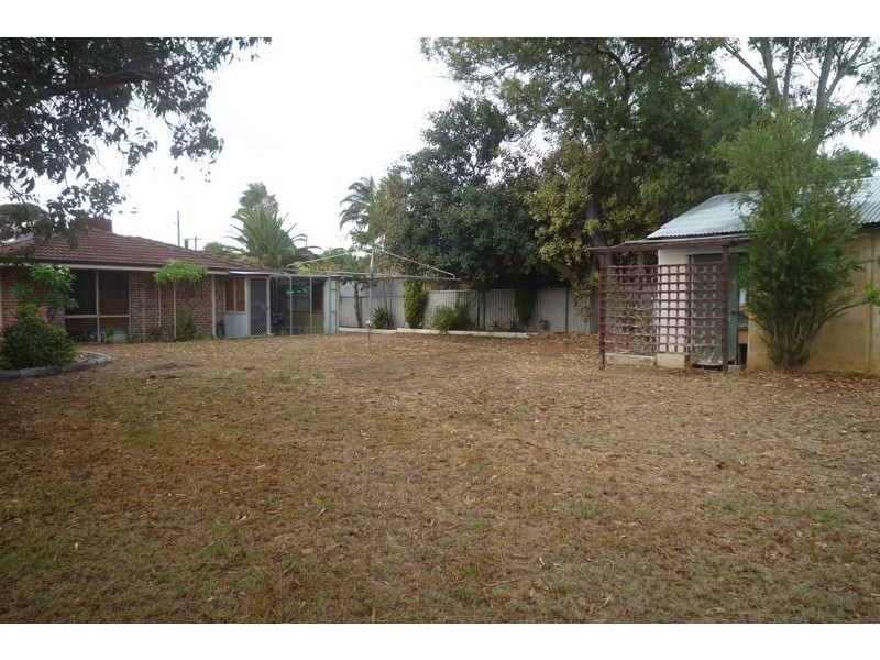 4 Liberton Place, Coodanup WA 6210