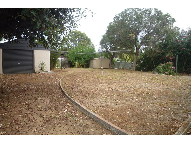 4 Liberton Place, Coodanup WA 6210