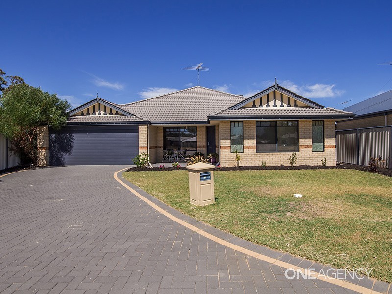 2 Capilano Court, Meadow Springs WA 6210