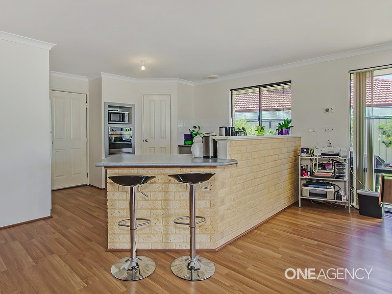 2 Capilano Court, Meadow Springs WA 6210