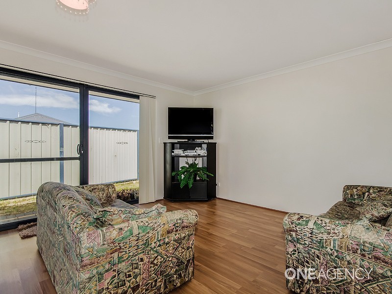 2 Capilano Court, Meadow Springs WA 6210