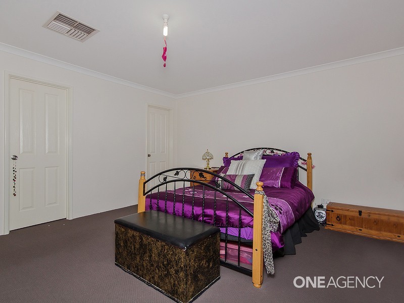 2 Capilano Court, Meadow Springs WA 6210