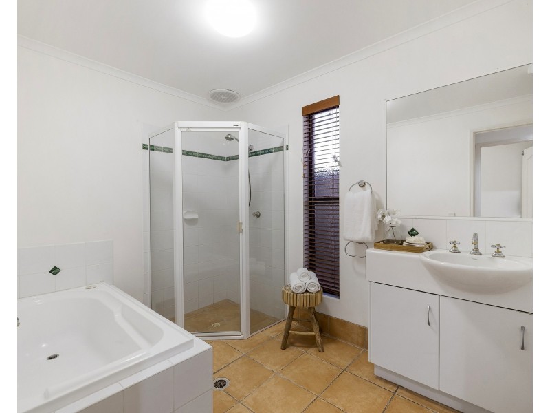 25 Tedford Drive, Tewantin QLD 4565