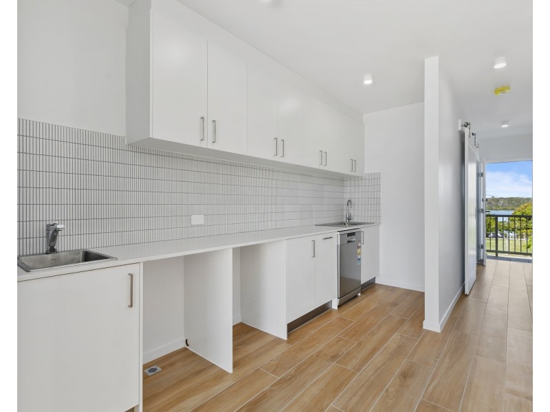 4/105 Poinciana Avenue, Tewantin QLD 4565