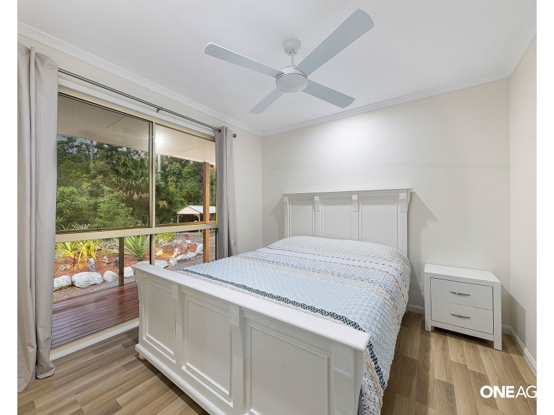 21 Kingsgate Drive, Tinbeerwah QLD 4563