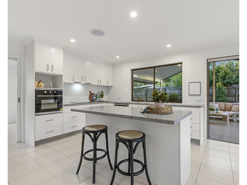 17 Griffith Avenue, Tewantin QLD 4565