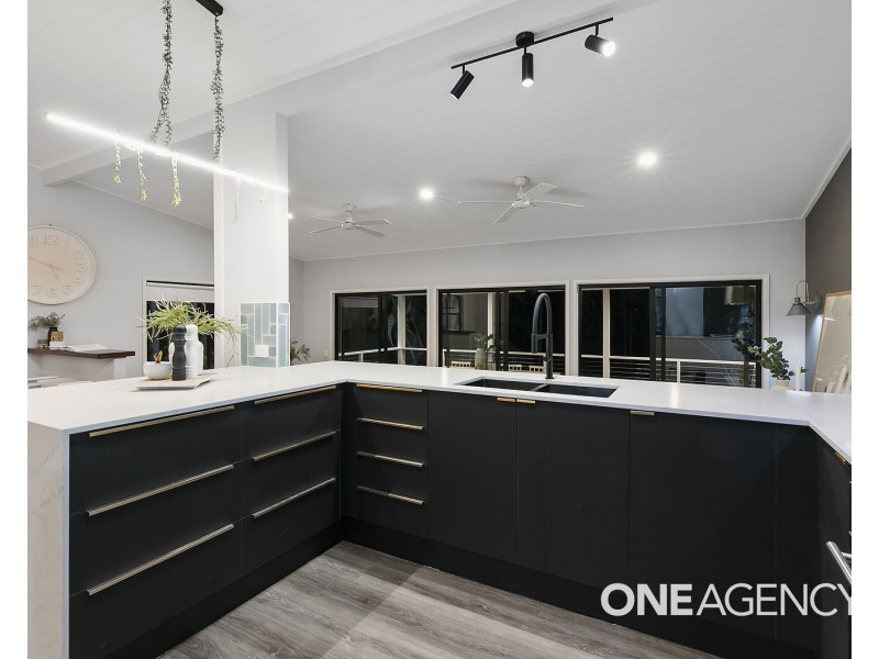 7 Palm Grove Crescent, Tewantin QLD 4565