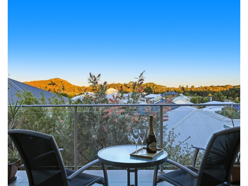 10 Feathertail Place, Peregian Springs QLD 4573