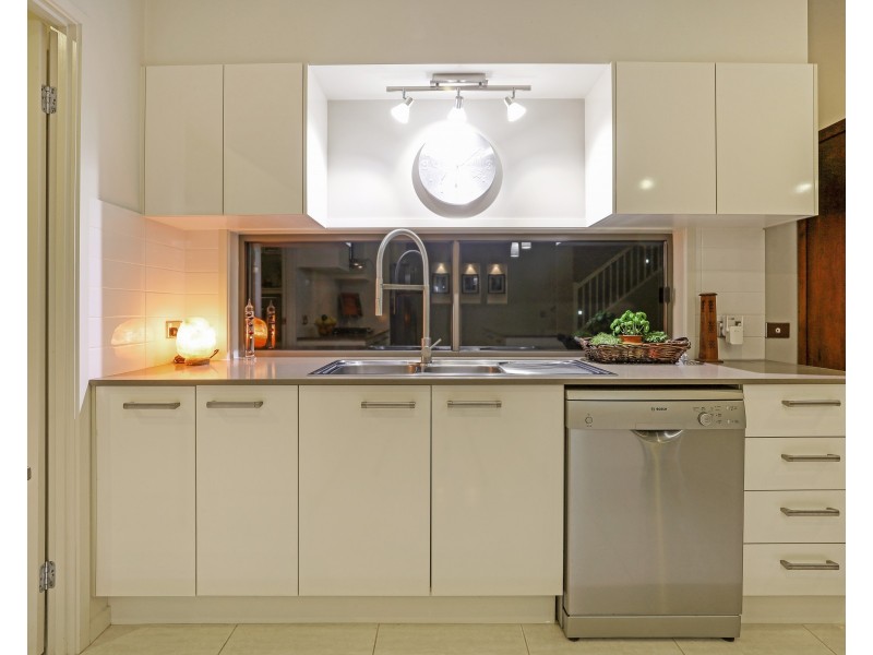 10 Feathertail Place, Peregian Springs QLD 4573