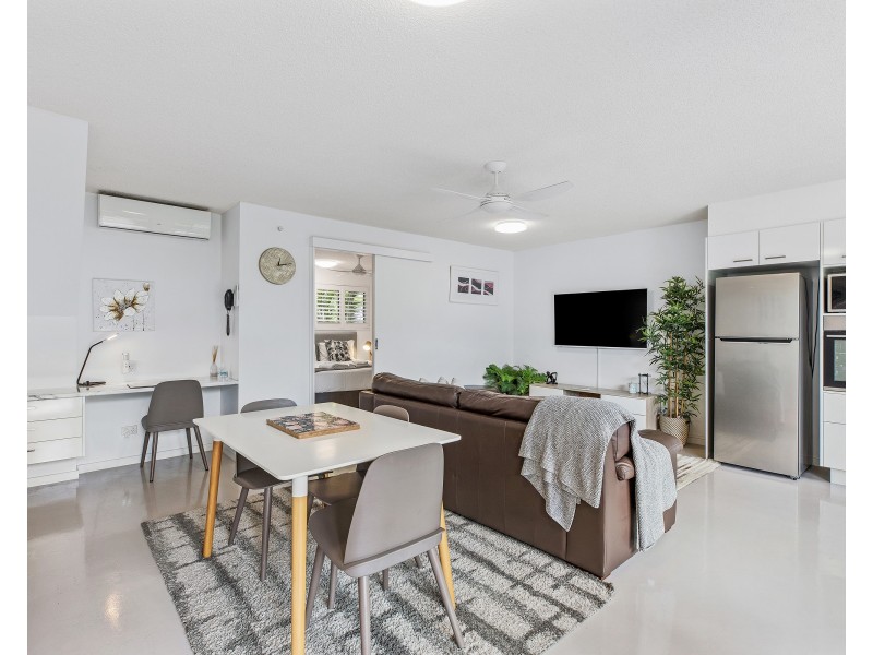 4/243 Weyba Road, Noosaville QLD 4566