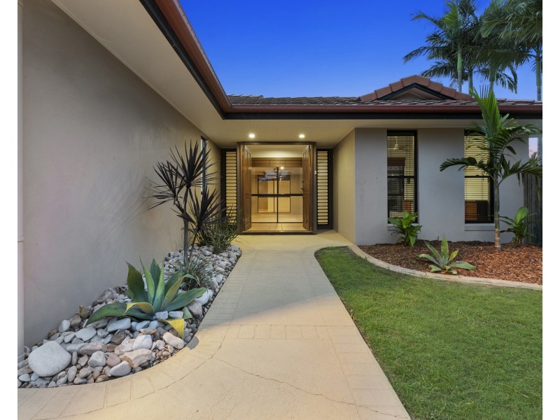 25 Tedford Drive, Tewantin QLD 4565