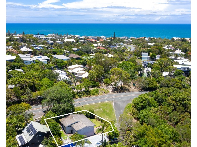 2 Cooloosa Street, Sunshine Beach QLD 4567