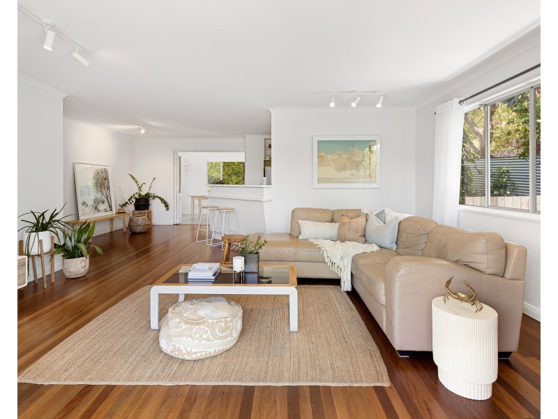 2 Cooloosa Street, Sunshine Beach QLD 4567