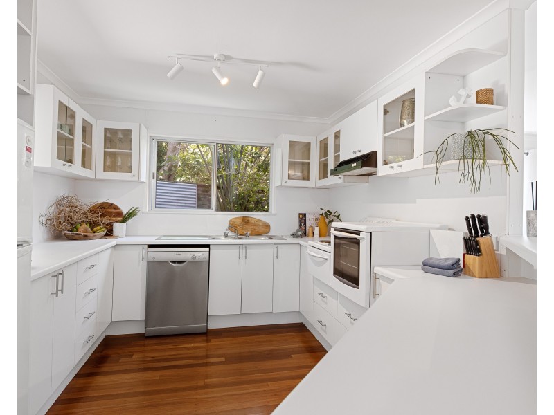 2 Cooloosa Street, Sunshine Beach QLD 4567