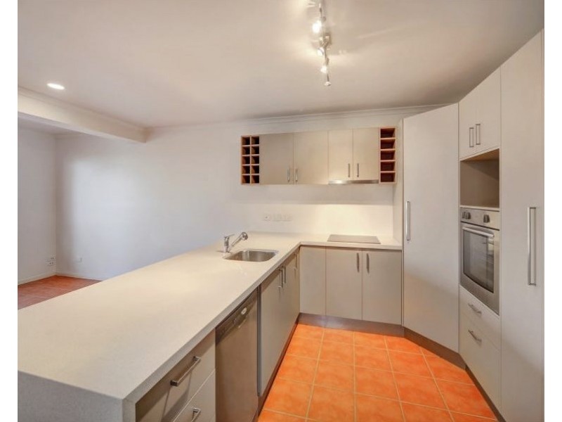 1/13 Advance Place, Sunrise Beach QLD 4567