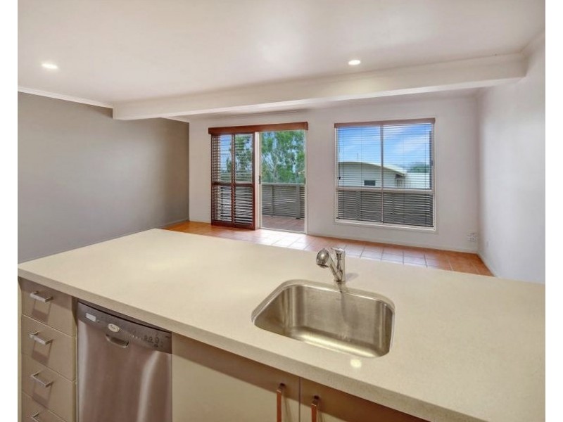 1/13 Advance Place, Sunrise Beach QLD 4567