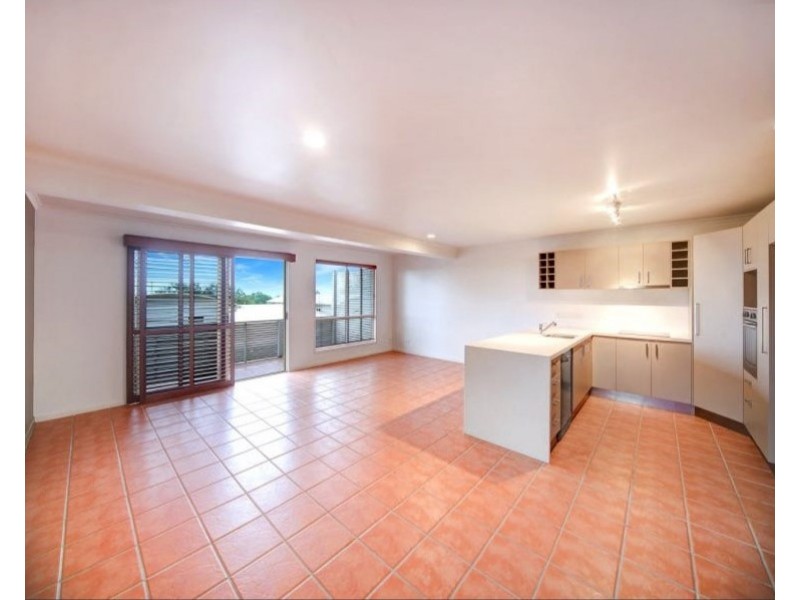 1/13 Advance Place, Sunrise Beach QLD 4567