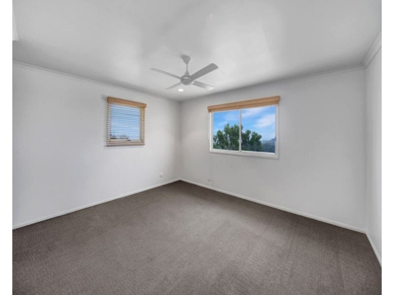 1/13 Advance Place, Sunrise Beach QLD 4567