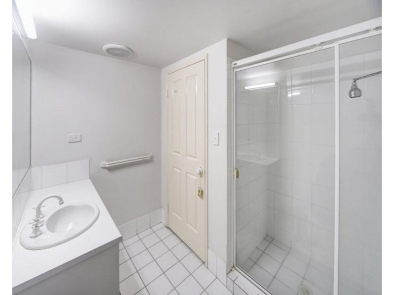 1/13 Advance Place, Sunrise Beach QLD 4567