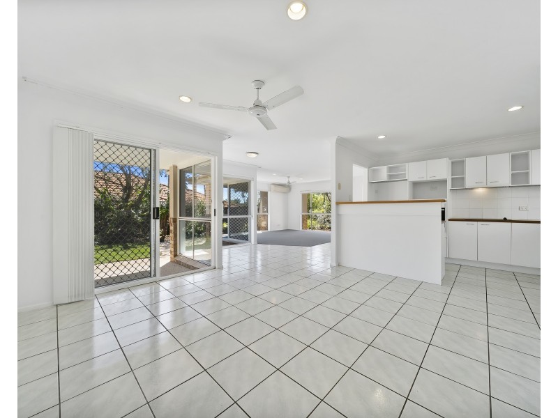 25 Raven Way, Noosaville QLD 4566