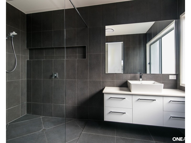 6 Black Beech Road, Noosa Heads QLD 4567