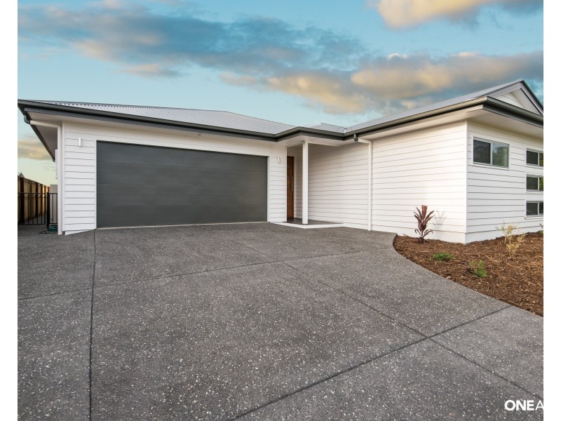 6 Black Beech Road, Noosa Heads QLD 4567