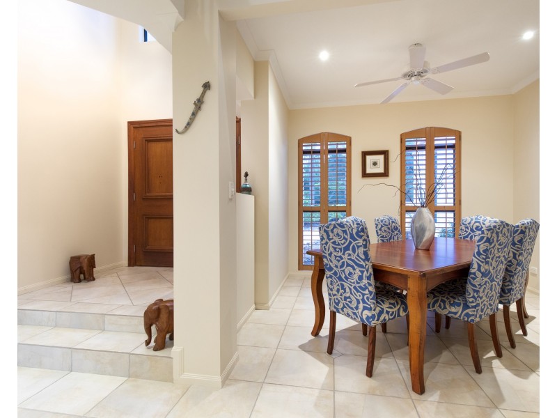 10 Tingara Court, Tewantin QLD 4565