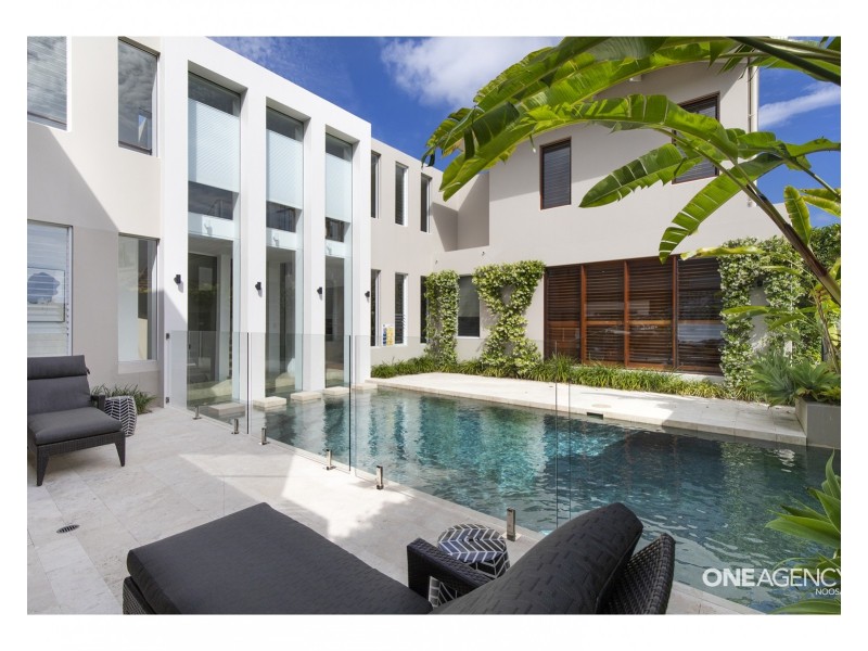 17 The Promontory, Noosa Waters QLD 4566