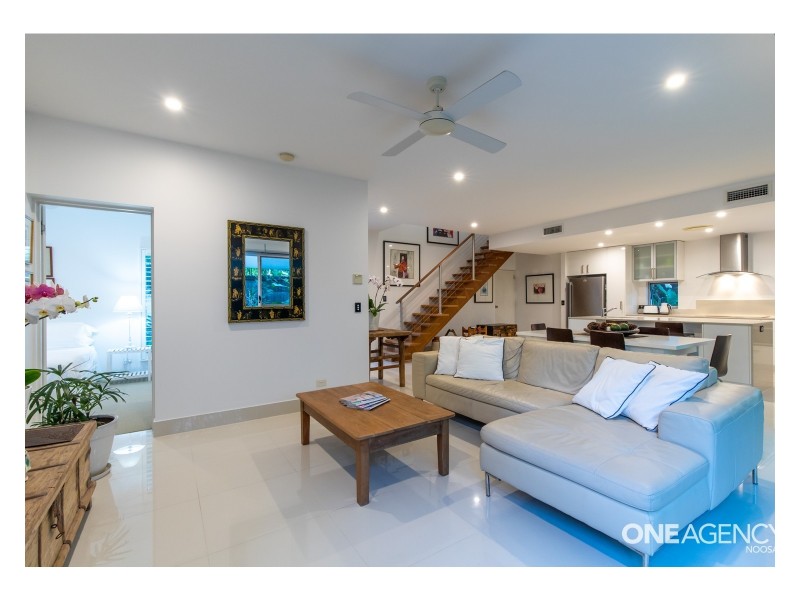 2/8 Nannygai Street, Noosaville QLD 4566