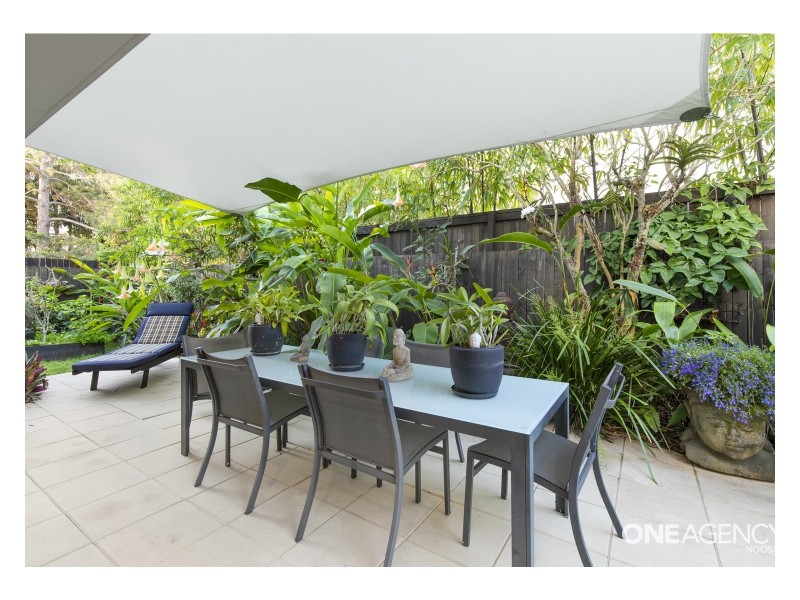 2/8 Nannygai Street, Noosaville QLD 4566