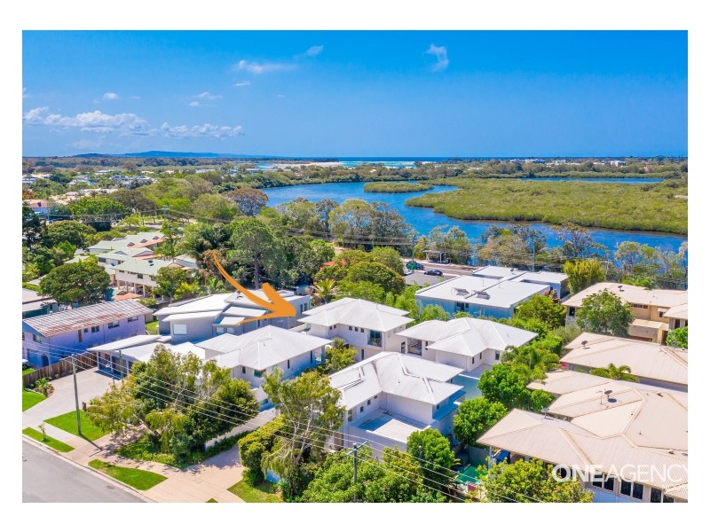 2/8 Nannygai Street, Noosaville QLD 4566