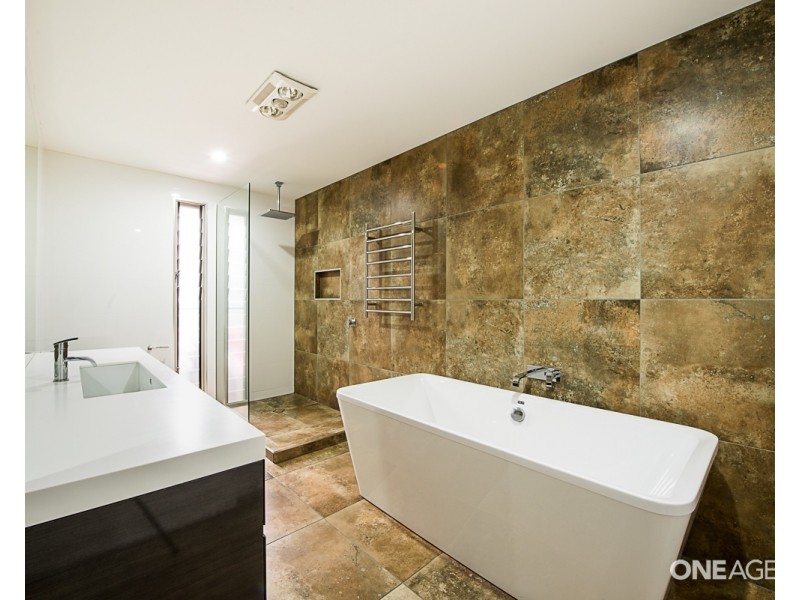 29 Ben Lexcen Drive, Sunrise Beach QLD 4567