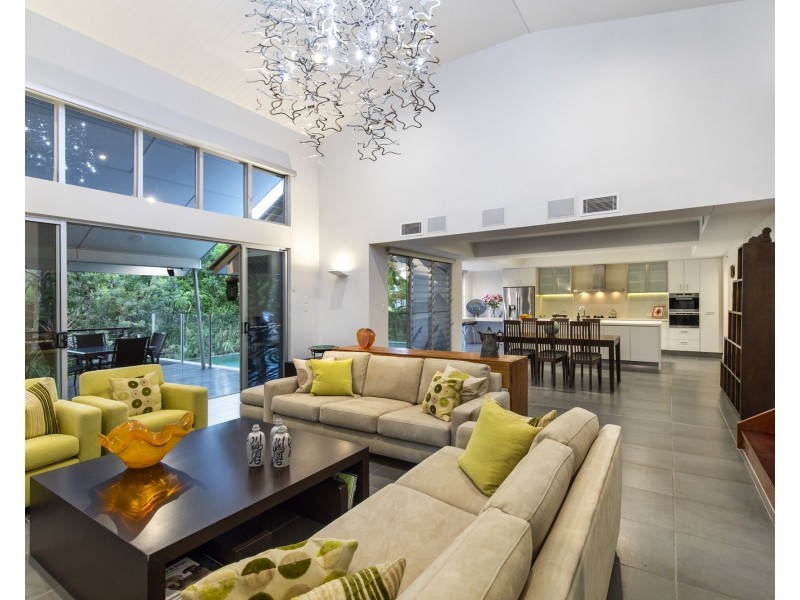 27 Banksia Avenue, Noosa Heads QLD 4567