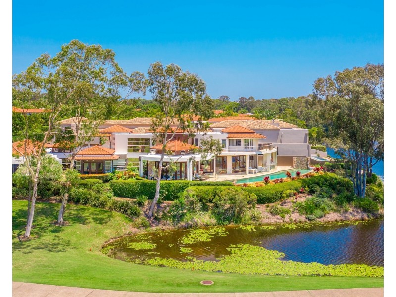 521/61 Noosa Springs Drive, Noosa Heads QLD 4567