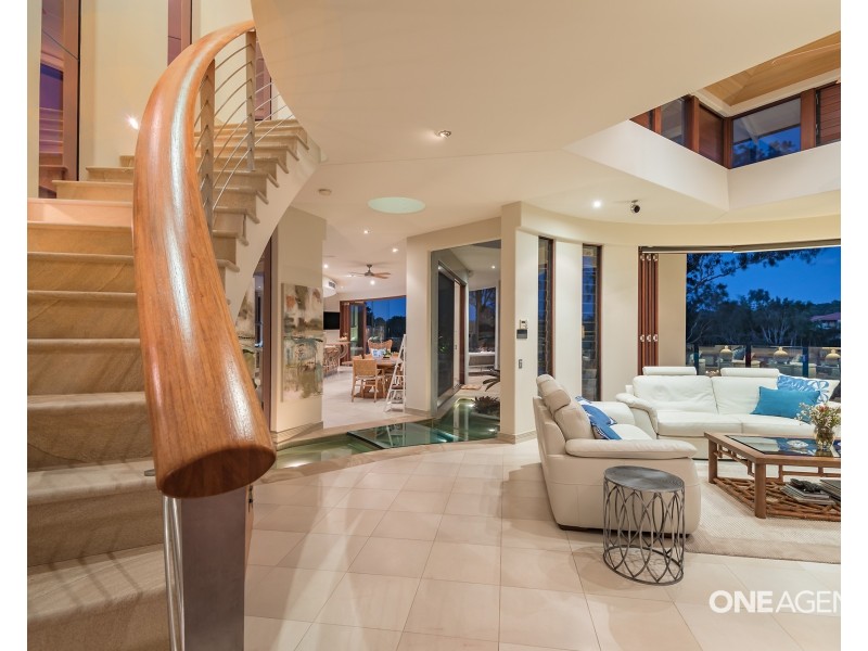 521/61 Noosa Springs Drive, Noosa Heads QLD 4567