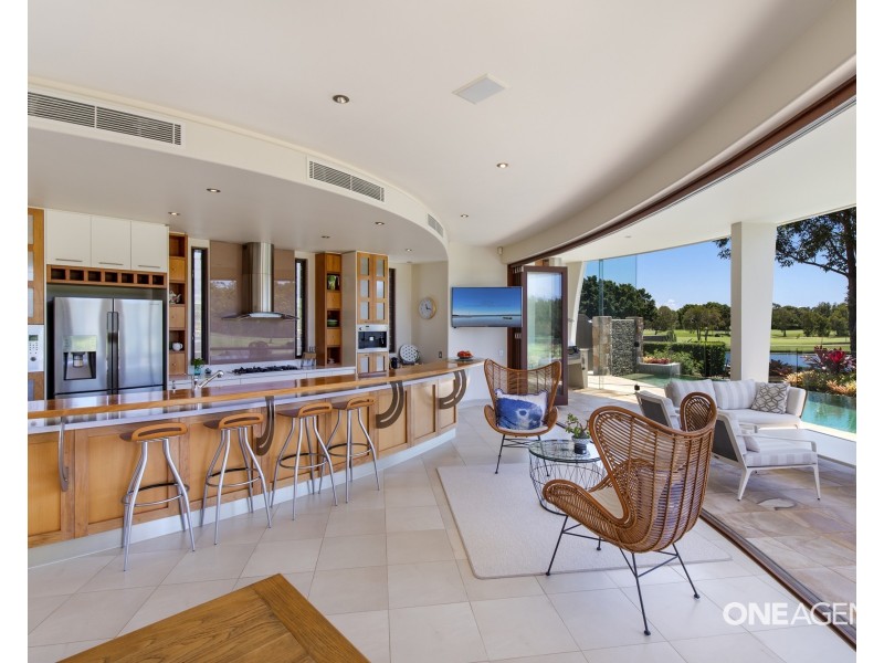 521/61 Noosa Springs Drive, Noosa Heads QLD 4567