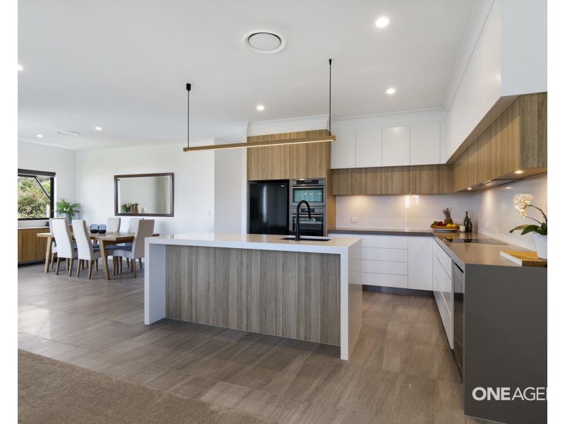 9/9 Selene Street, Sunrise Beach QLD 4567